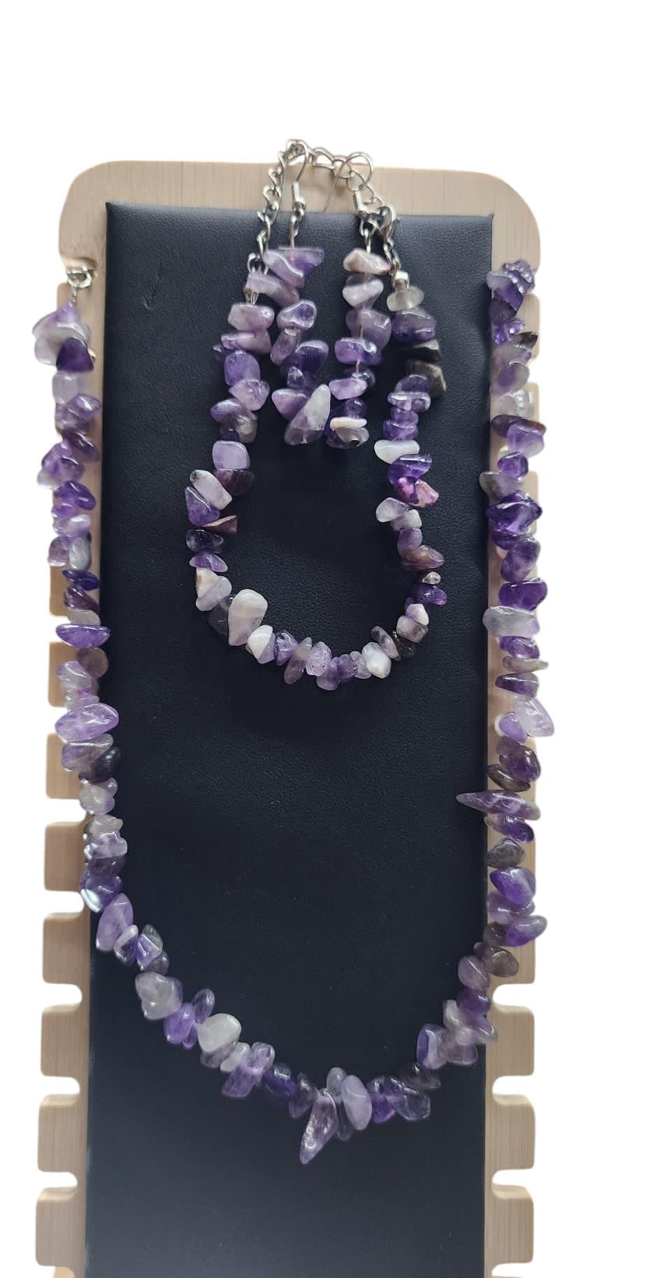 Set of crystal jewelry